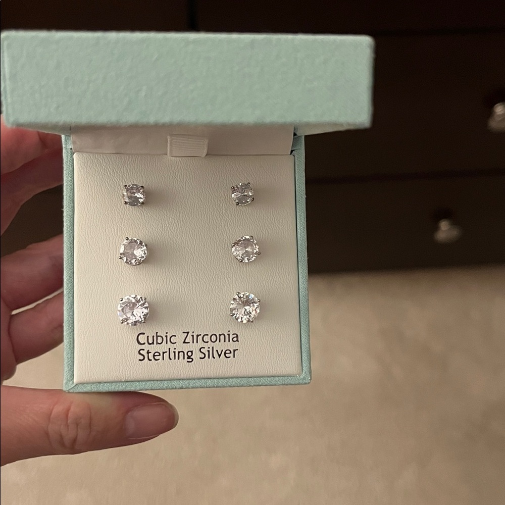 Set of 3 cz studs